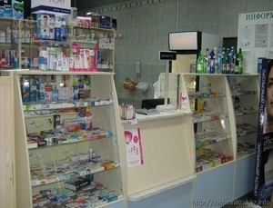 аптека-бежевая витрина